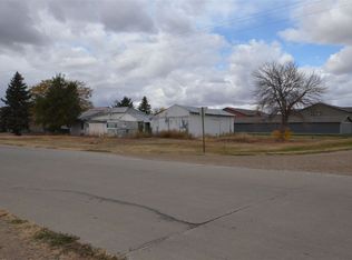 304 E Main St, Oacoma, SD 57365