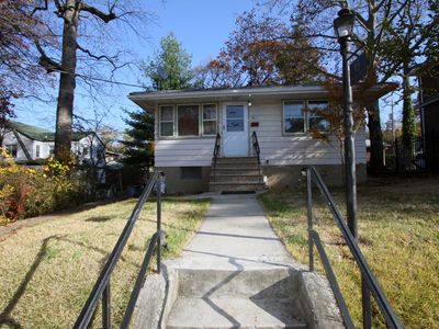 15 Grand Ave, Staten Island, NY, 10301