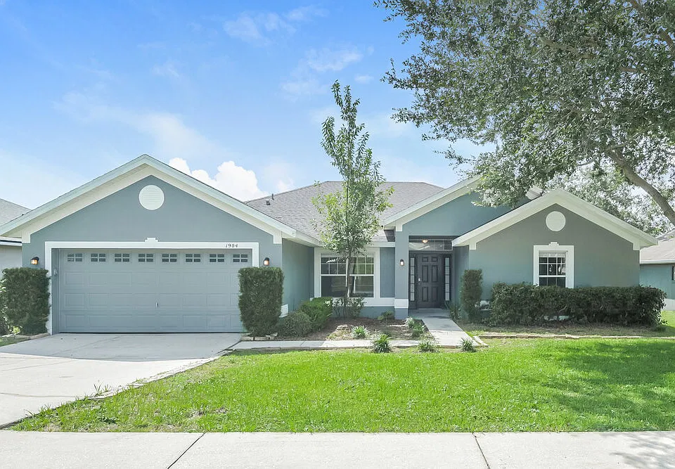1904 Southern Oak Loop
