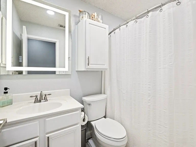7610 Caribou Dr — Photo 9