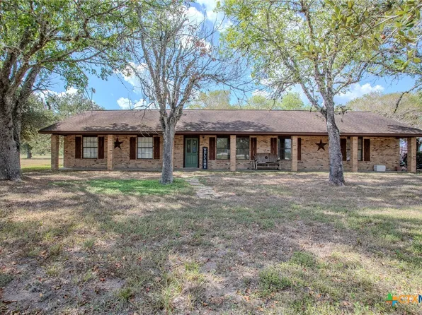 25195 Us Highway 77 N, Yoakum, TX 77995