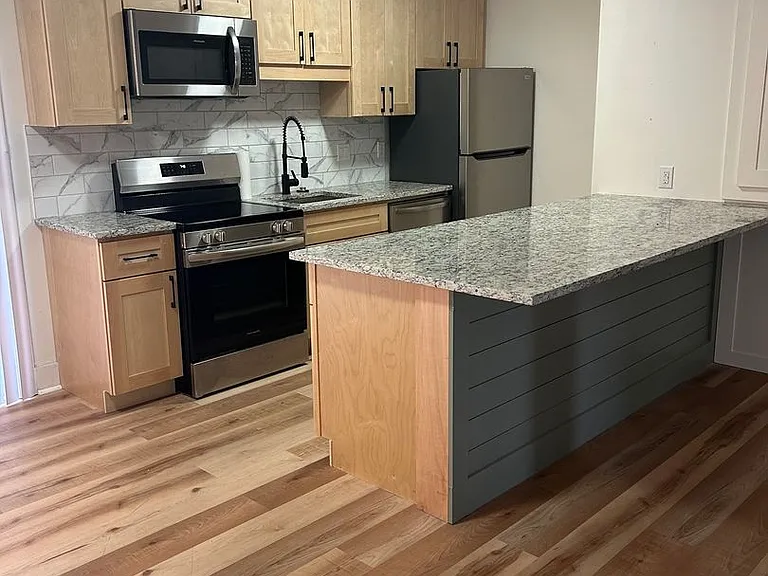 230 13th Avenue Pl NW #6 — Photo 10