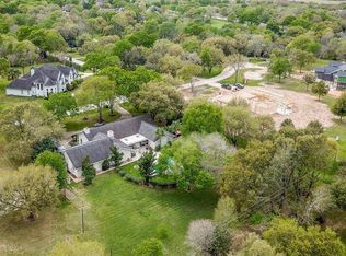 2003 E Deerwood Dr, Richmond, TX 77406