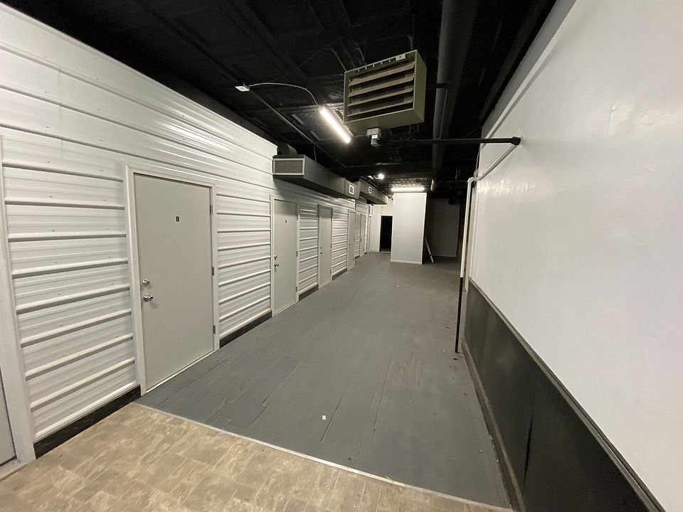 2nd image of 28 Carlisle St #12