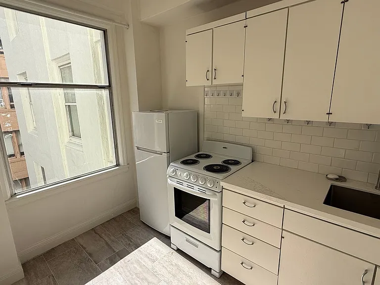 631 Ofarrell St #510 — Photo 14