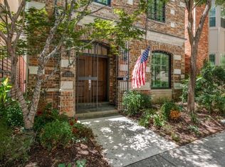 2909 Bookhout St, Dallas, TX 75201