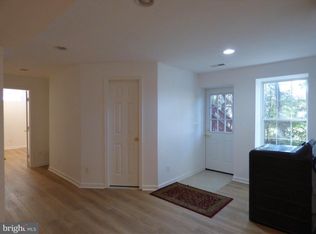 43595 Mink Meadows St, Chantilly, VA 20152