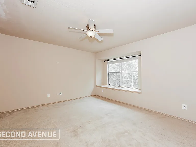 2120 Ingrid Ln — Photo 12