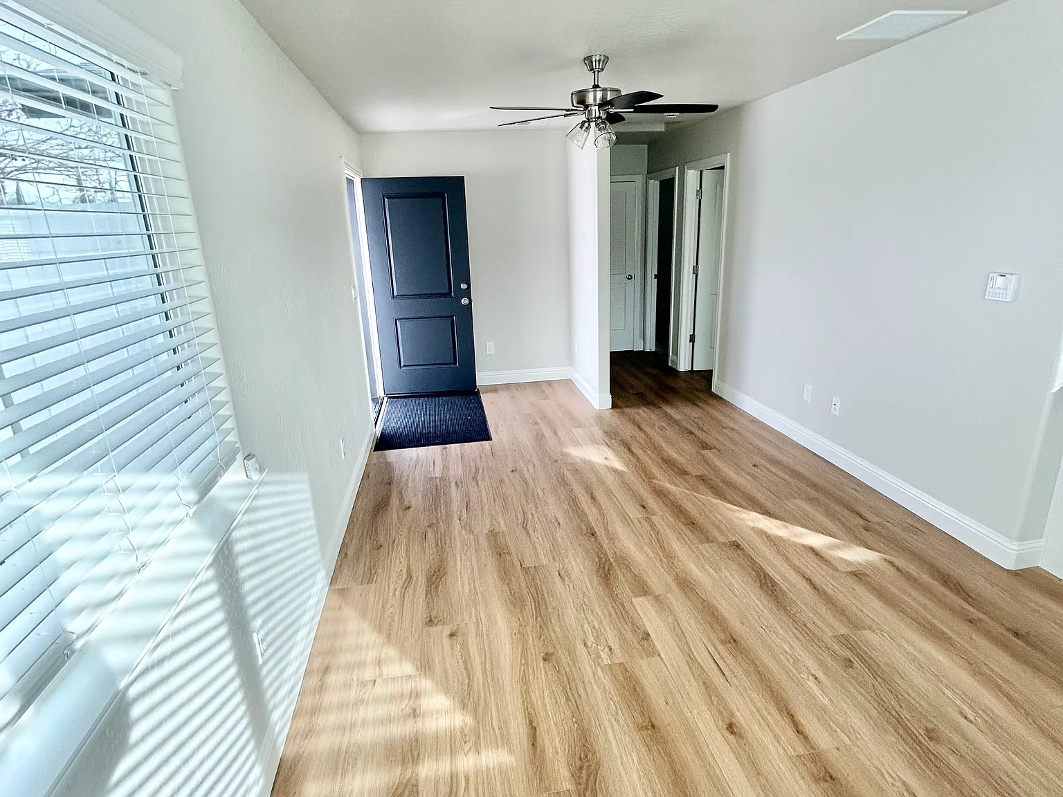 2 bed, 1.0 bath, 800 sqft, $1,795 — Photo 2