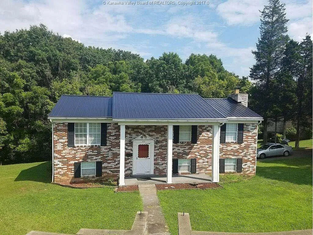 400 Cedar Crest Dr photo 1