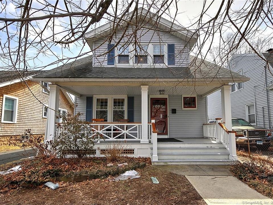 Charming curb appeal awaits you at 20 Violet St!