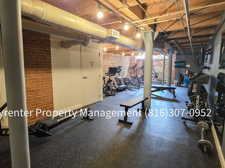 700 Broadway Blvd #308 — Photo 20