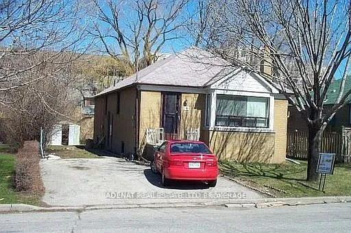 146 Fairholme Ave #BACH — Photo 1