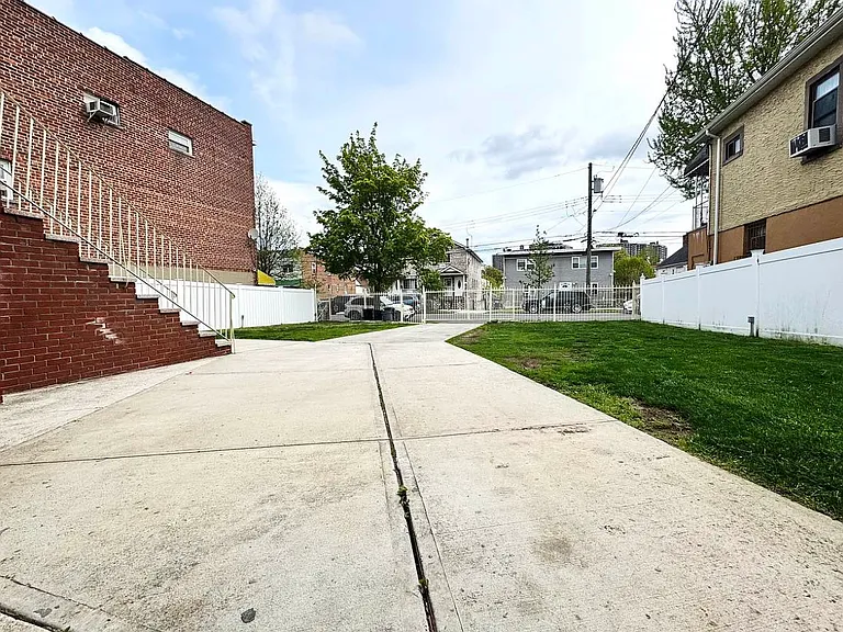 2945 Wickham Ave #GARDEN — Photo 28