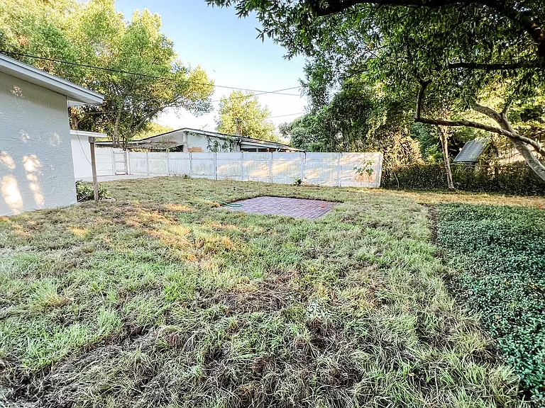 1300 Bennett Rd — Photo 34