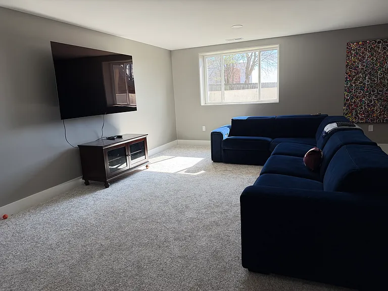 Pine Grove Ln — Photo 10