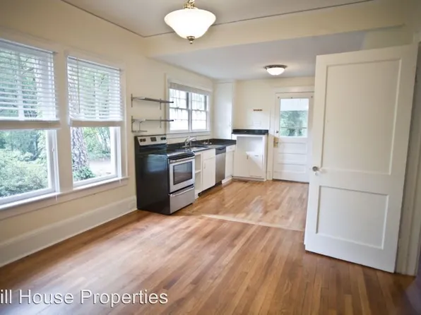 505 Coolidge St APT C, Chapel Hill, NC 27514