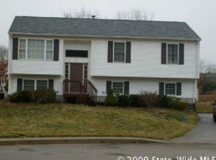 9 Haywood Rd, Coventry, RI 02816