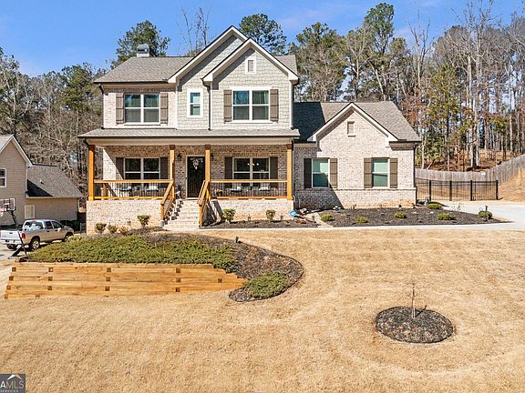 2nd image of 2113 Hope Ln