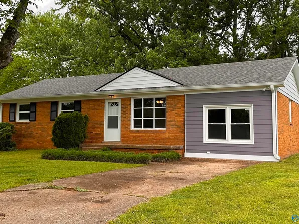 1701 Golf Club Ln NW, Huntsville, AL 35816