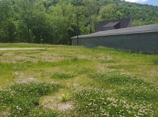 670 Campbells Creek Dr #672, Charleston, WV 25306
