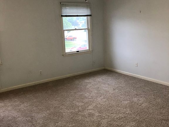 4th image of 2114 Laporte Ave