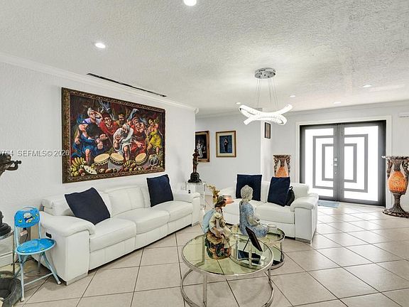 2nd image of 2711 SW 117th Ct