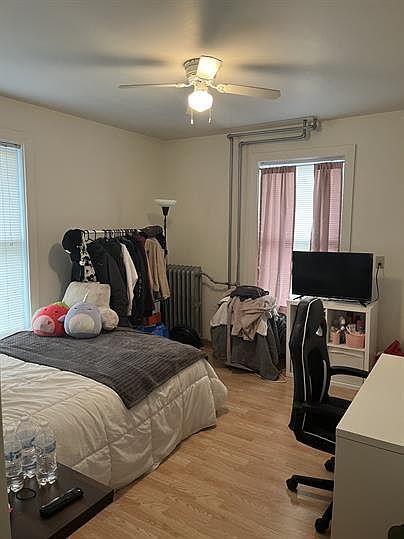 2nd image of 635 Howard Pl #15035690
