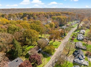 11 Arbor Ter, Ansonia, CT 06401
