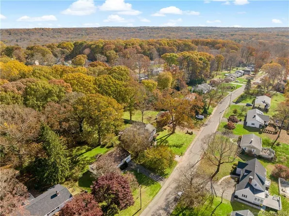 11 Arbor Terrace, Ansonia, CT 06401
