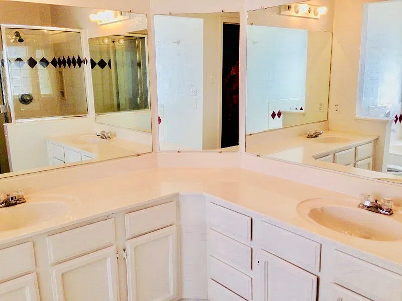 4 bed, 2.5 bath, 2307 sqft, $2,500 — Photo 4