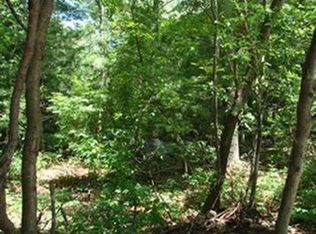 299 Edgemere Rd, Lynnfield, MA 01940