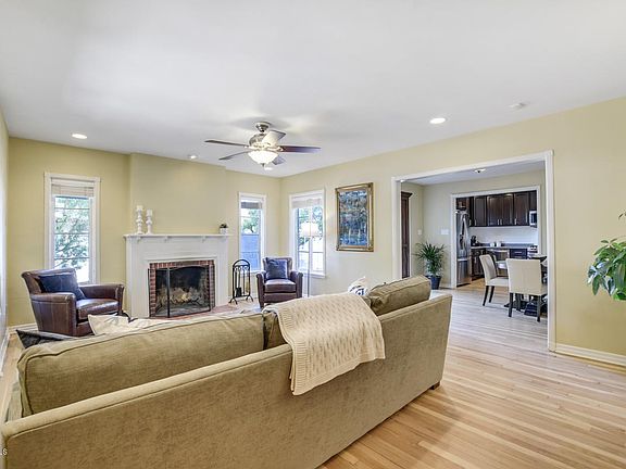 334-West-Cypress-Street-4