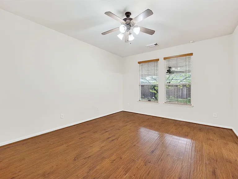 11630 Forest Wind Ln — Photo 24
