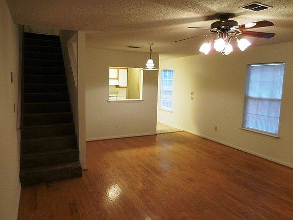 4th image of 2793 Oak Park Ct
