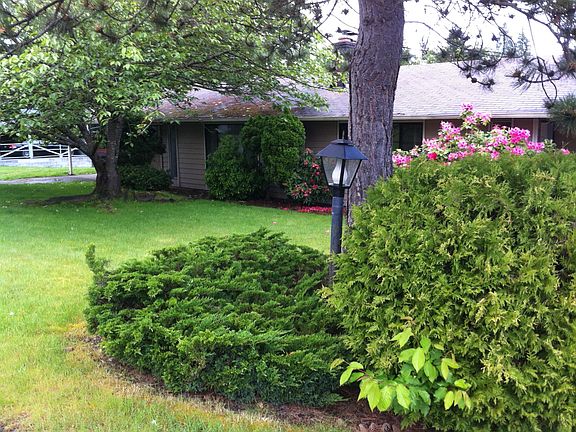 2nd image of 611 106th Avenue Ct E #613