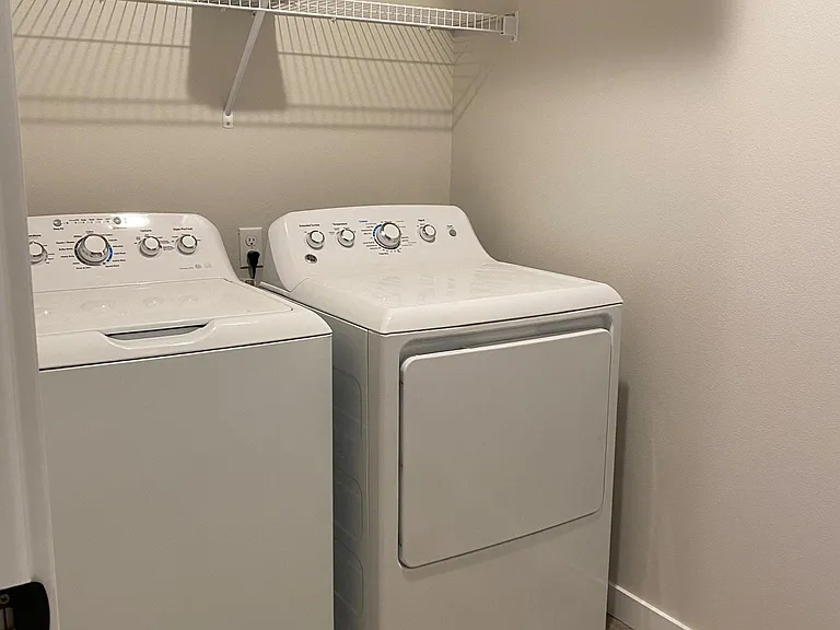 Full Size Washer and Dryer in every home.