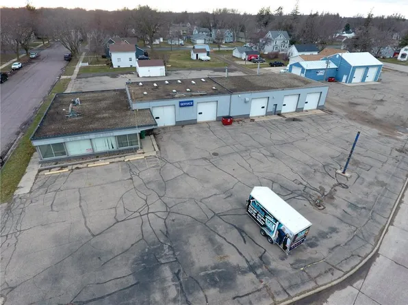 206 NW Highway Ave N, Blooming Prairie, MN 55917