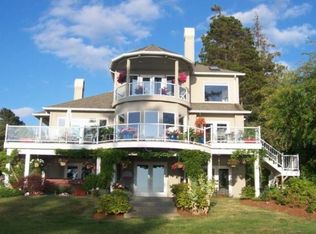 1483 Arrowhead Rd, Camano Island, WA 98282