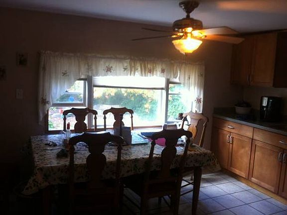 3rd image of 598 Turnpike St