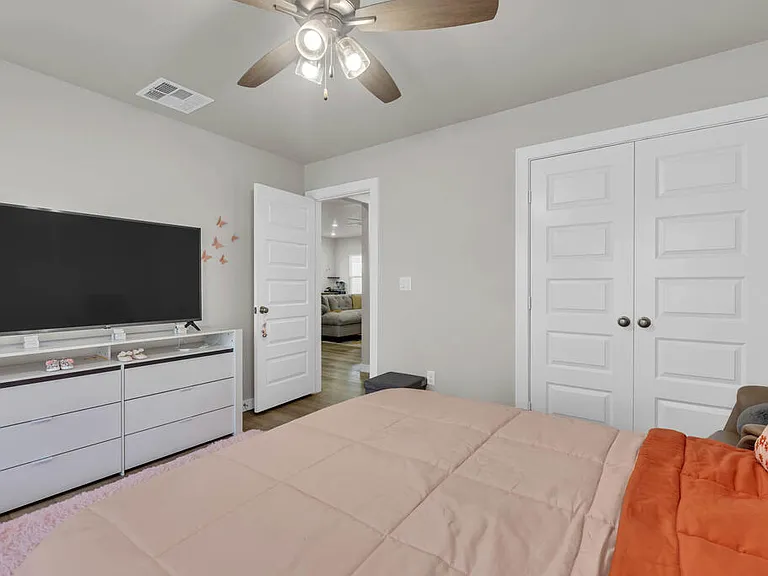 2512 Blazing Saddle Blvd — Photo 18