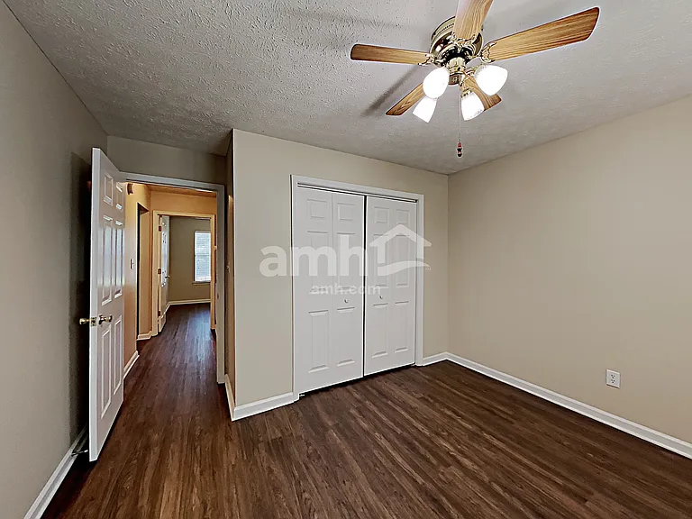 416 Hancock St — Photo 16