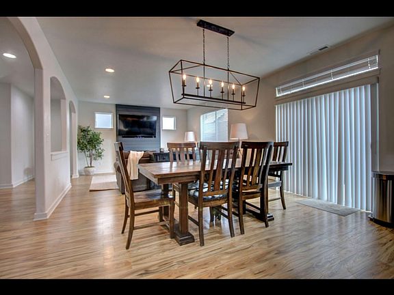 3rd image of 62 Oak Heights Dr