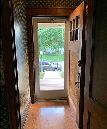 4th image of 2913 Francis St