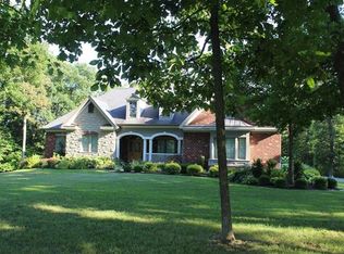 300 Coyote Crest Ln, Augusta, MO 63332