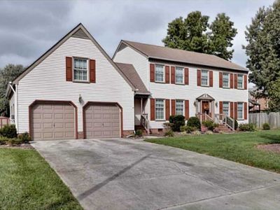 211 Lakewood Park Dr, Newport News, VA, 23602