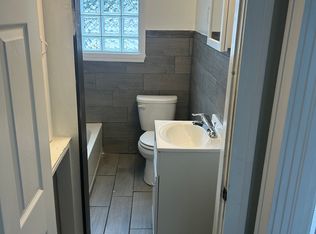 110 W Elmer St, Vineland, NJ 08360