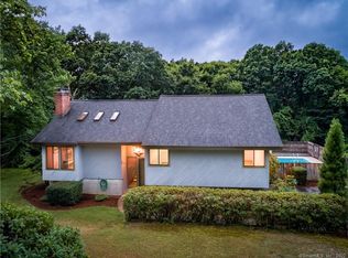 71 Midland Dr, Tolland, CT 06084