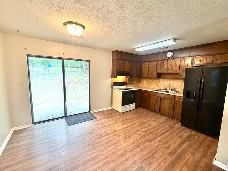 1218 Salem Chipley Rd — Photo 2