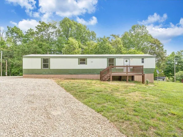 374 Harmony Rd, Boones Mill, VA 24065